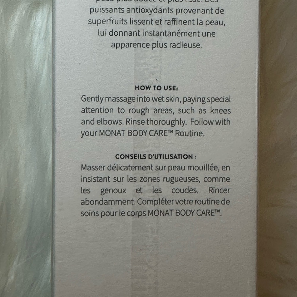 Monat Body Care - Exfoliate and Refine Body Polish - Picture 3 of 5